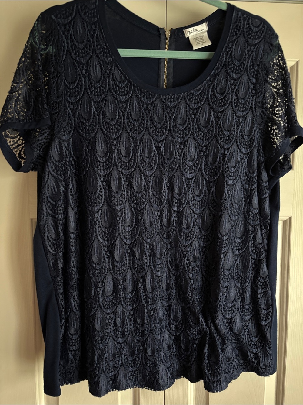 Isela Woman - Navy Blue Lace Overlay Short Sleeve Blouse